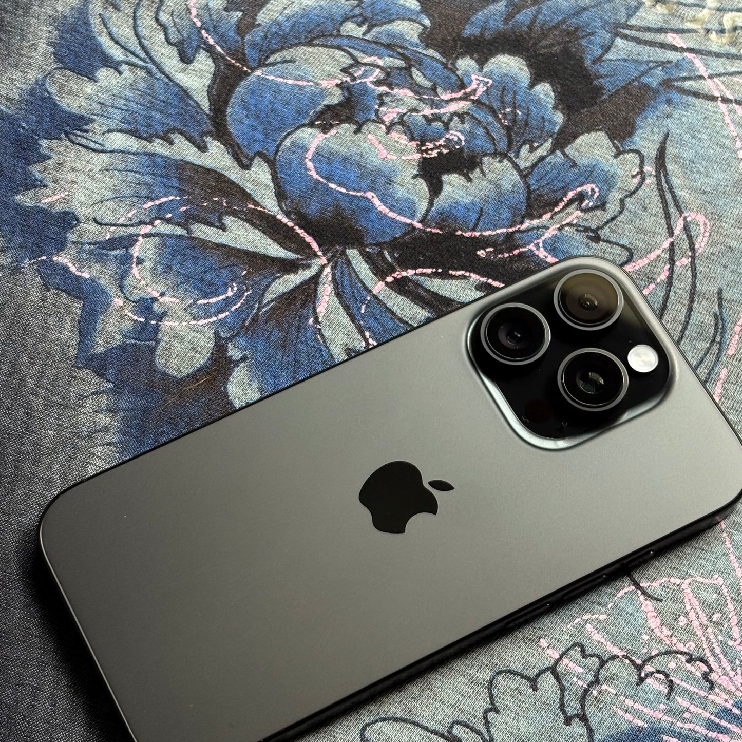 iPhone 16 pro