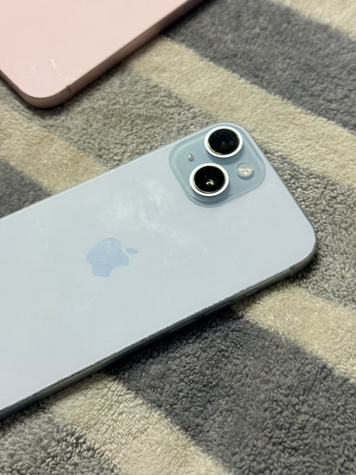 iPhone 15 128GB